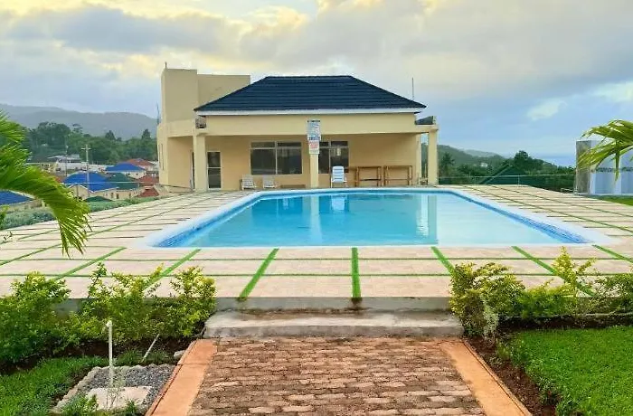 The Full Maison At Holiday home